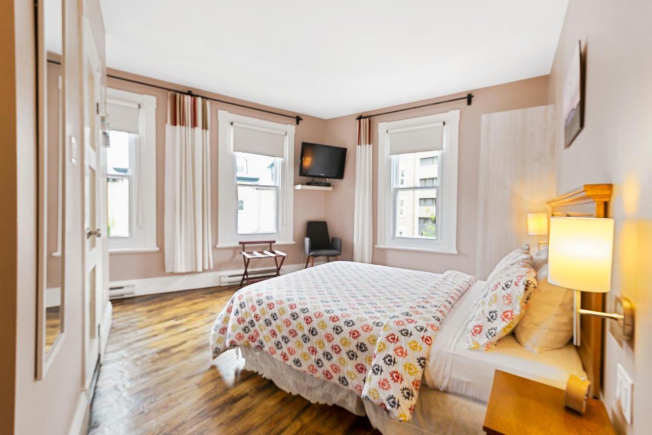 Auberge Chateau Des Tourelles Квебек Екстериор снимка