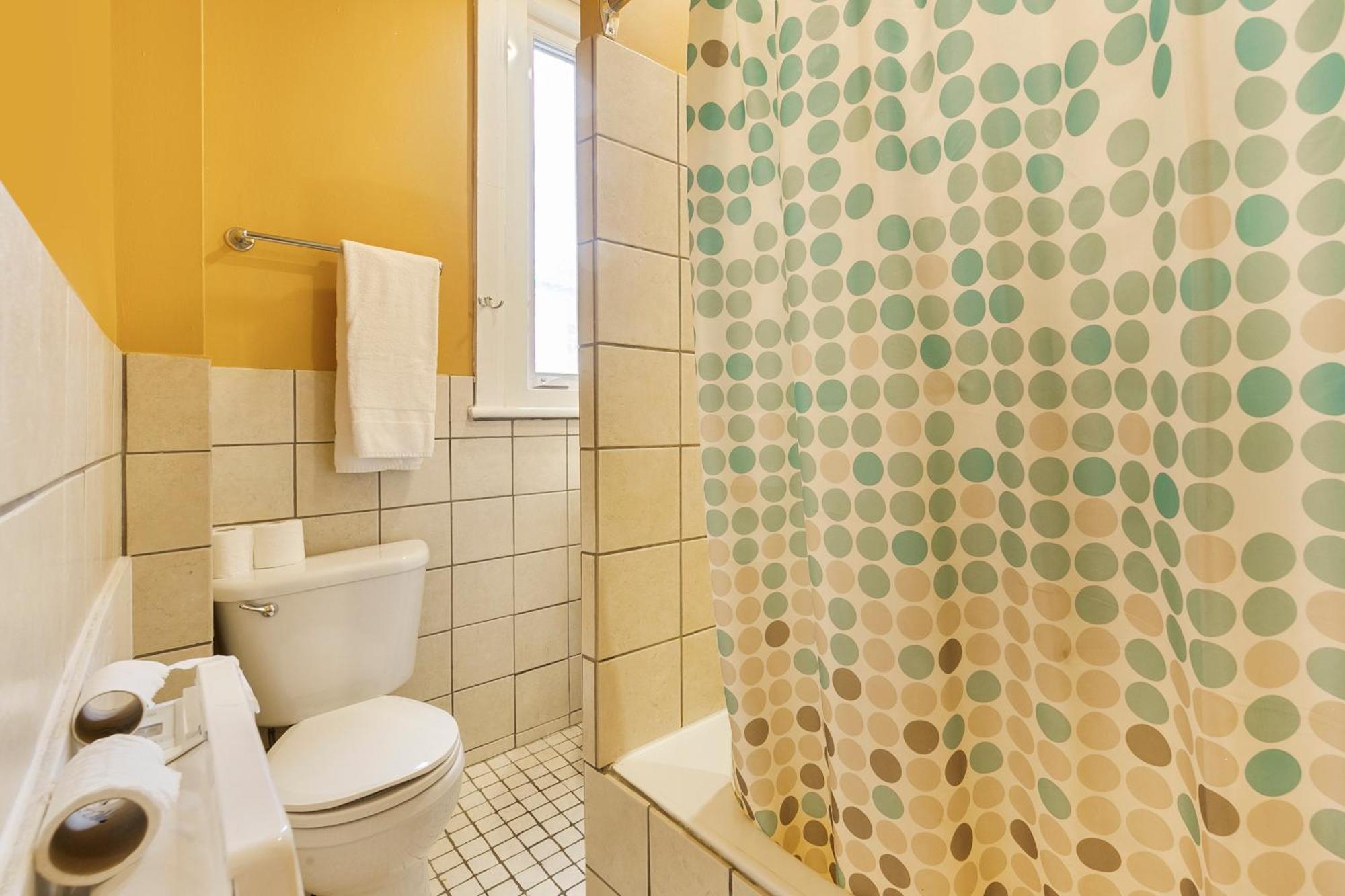 Auberge Chateau Des Tourelles Квебек Екстериор снимка