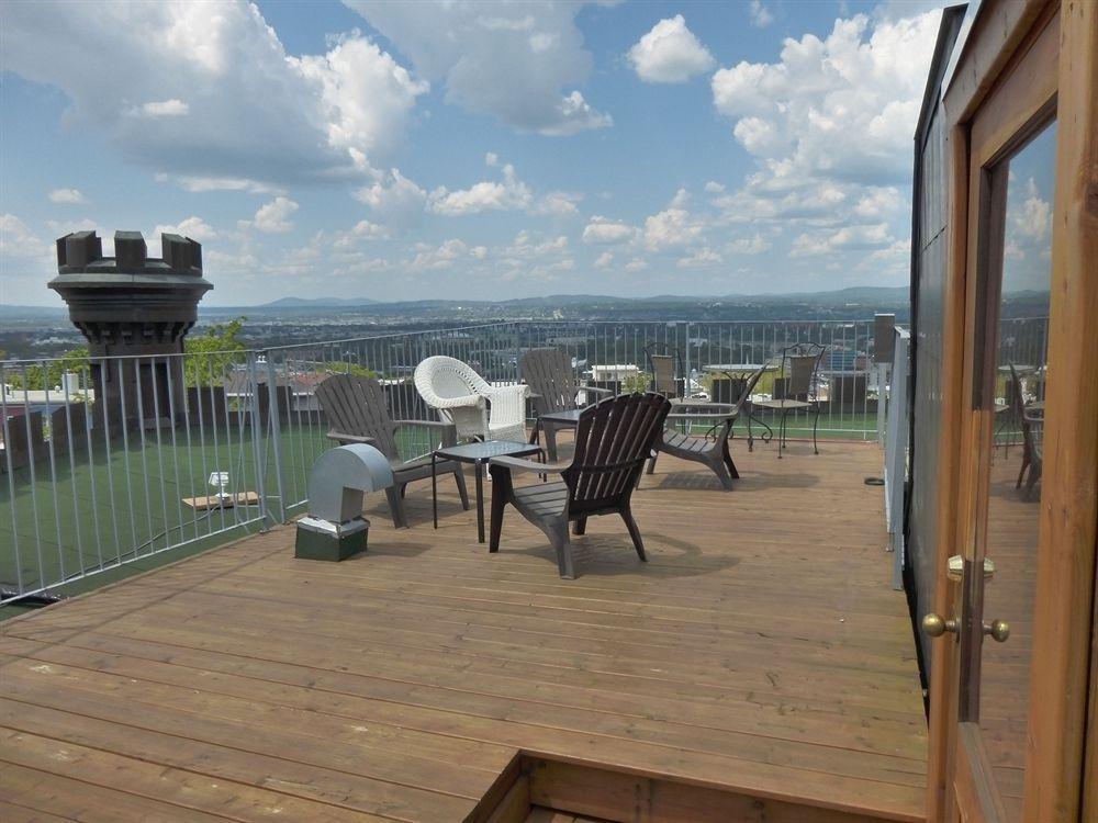 Auberge Chateau Des Tourelles Квебек Екстериор снимка